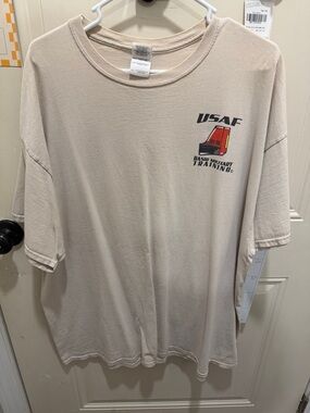 Gildan Beige USAF Short-Sleeve Graphic Tee